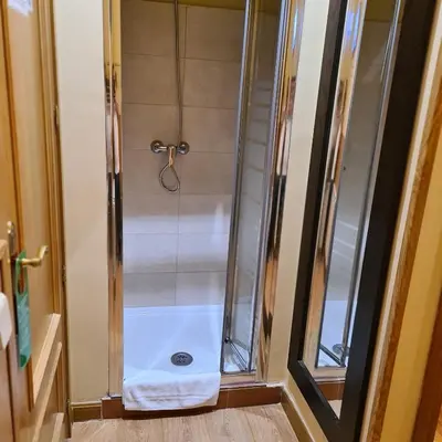 Un baño de Hostal Oporto