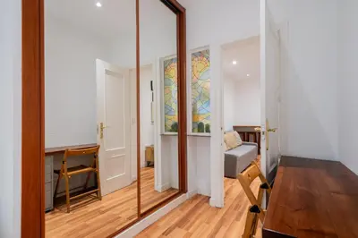 Plano de apartamento en la plaza de lavapies ALQUILER TEMPORAL