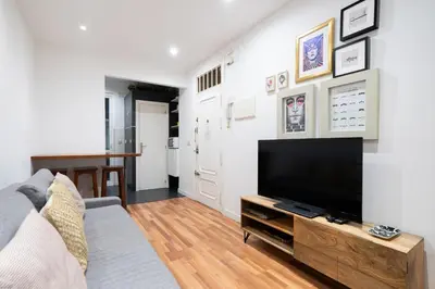 Plano de apartamento en la plaza de lavapies ALQUILER TEMPORAL