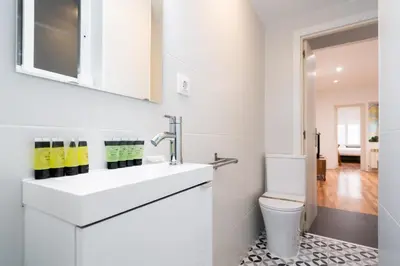 Plano de apartamento en la plaza de lavapies ALQUILER TEMPORAL