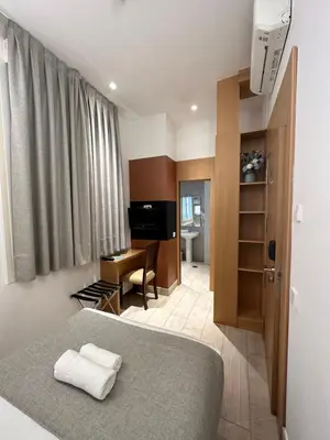 Una televisión o centro de entretenimiento en Hostal Cervelo
