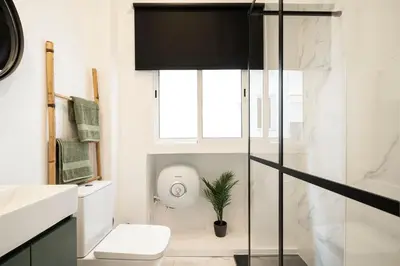 Un baño de For You Rentals Apartamento TEMPORAL Delicias Madrid CAC91