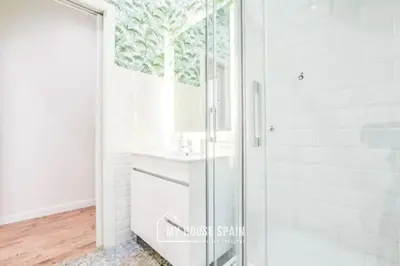 Un baño de MyHouseSpain - Estrena apartamento en el centro de Madrid - Atocha