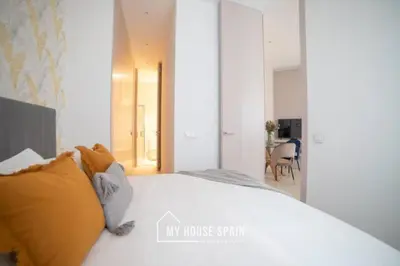 Cama o camas de una habitación en MyHouseSpain - Nuevo apartamento junto al Bernabéu