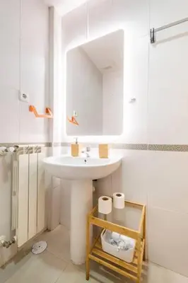 Un baño de ESPECIAL para GRUPOS a 3 paradas del metro Atocha