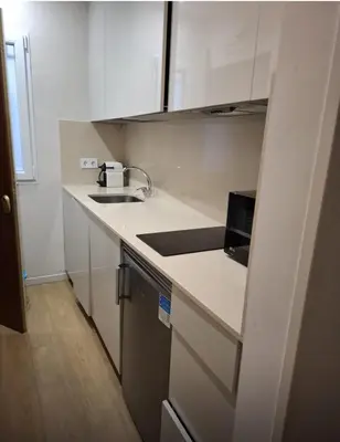 Una cocina o zona de cocina en corazón de madrid zerolo 2,5