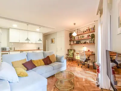 Zona de estar de apartamento reformado-2 habitaciones-5 huespedes ALQUILER TEMPORAL