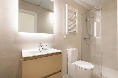 Un baño de Apartamentos Blume Conde Aranda