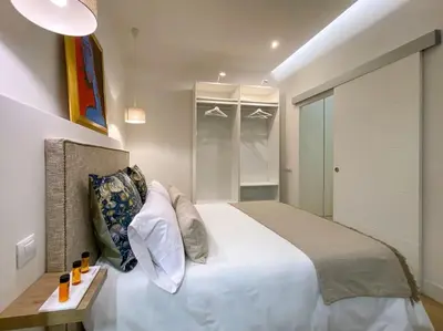Plano de NEW Lavapies Spacious flat, 2 bedrooms and 2 balconies