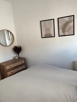 Cama o camas de una habitación en Piso Acogedor Malasaña