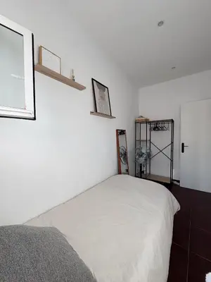 Cama o camas de una habitación en Piso Acogedor Malasaña