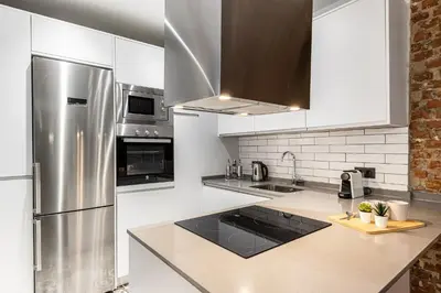 Una cocina o zona de cocina en Waou Atocha II - Alquiler Corta Duración