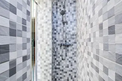 Un baño de loft reformado en goya ALQUILER TEMPORAL