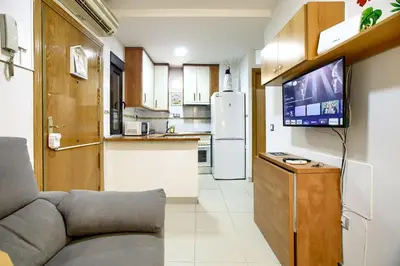 Una cocina o zona de cocina en Madrid Delicias II - Apartamento de 1 dormitorio