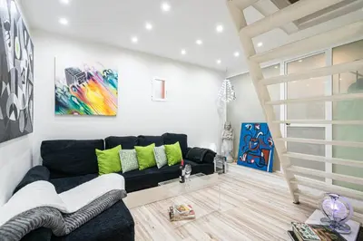 Zona de estar de For You Rentals Teatro Real Plaza Apartment TEMPORAL Saint Martin Madrid TRU50