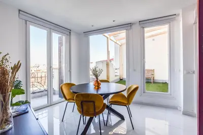 Un balcón o terraza de Apartamento Embajadores IX
