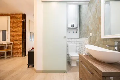 Un baño de For You Rentals COZY APARTMENT TEMPORAL IN BARRIO SALAMANCA JOG48