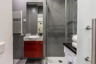 Un baño de Waou Gran Via II - Alquiler Corta Duración
