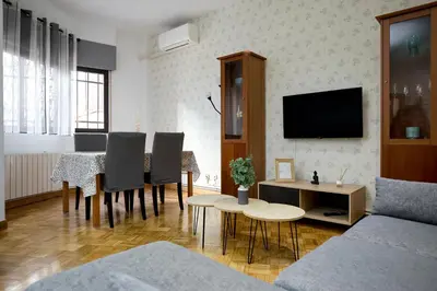Una televisión o centro de entretenimiento en Apartamento Madrid Centro