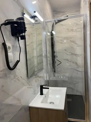 Un baño de amor por madrid infantas 7,1