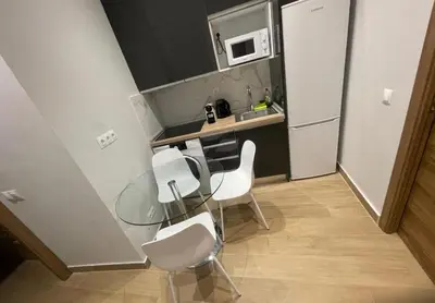 Una cocina o zona de cocina en amor por madrid infantas 7,1