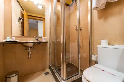 Un baño de Windsor Puerta del Sol