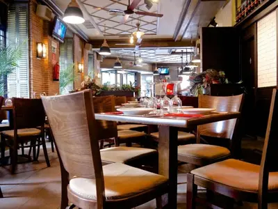 Un restaurante o sitio para comer en Windsor Puerta del Sol