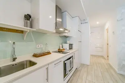 Una cocina o zona de cocina en Housing El Rastro by SharingCo