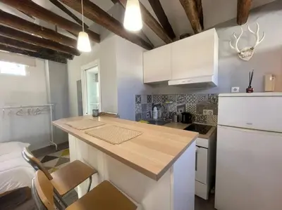 Una cocina o zona de cocina en Punta Me Beautiful Apartment in Plaza España