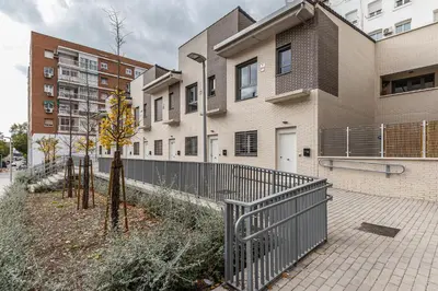 Edificio en el que se encuentra el apartamento
