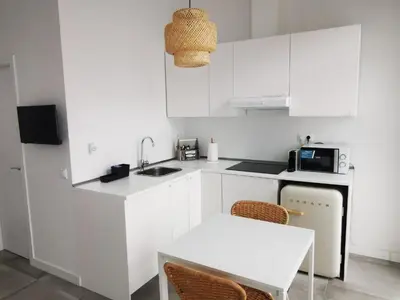Una cocina o zona de cocina en Apartamento Andrés Tamayo AV AMERICA