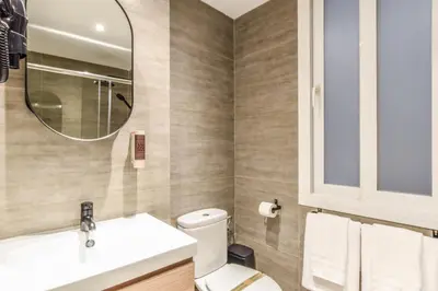 Un baño de Acogedor apartamento Gran Via -No Ascensor-