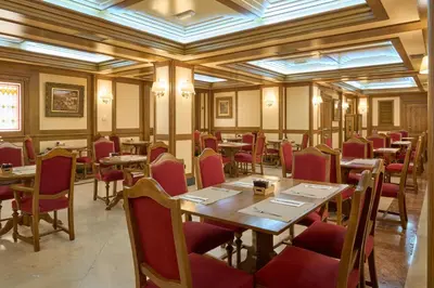 Un restaurante o sitio para comer en II Castillas Madrid