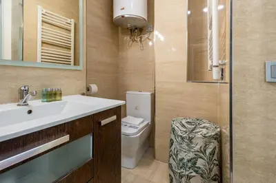 Un baño de Modern with 7 balconies - 3 Beds 2B - Plaza Mayor