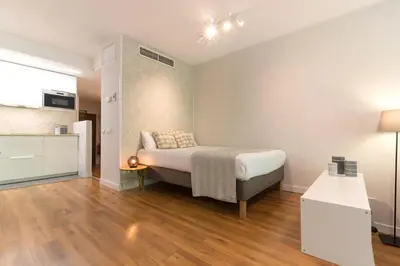 Cama o camas de una habitación en Paseo del Prado I - Estudio con Piscina y Terraza