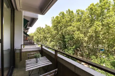 Un balcón o terraza de Paseo del Prado I - Estudio con Piscina y Terraza