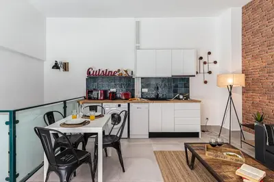 Una cocina o zona de cocina en Duplex en B. Salamaca - Wizink Center 8 Pax A.TOL