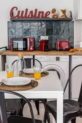 Una cocina o zona de cocina en Duplex en B. Salamaca - Wizink Center 8 Pax A.TOL