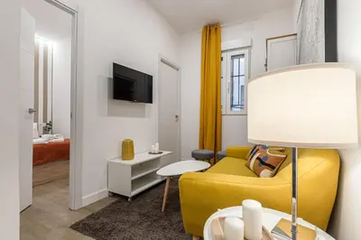 Una televisión o centro de entretenimiento en Precioso apartamento en Retiro - C-Narváez - NARV44