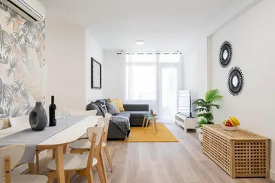 Zona de estar de For you Rentals Moderno apartamento TEMPORAL cerca ZOO y del Parque de Atracciones CEB765