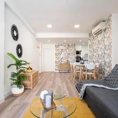 For you Rentals Moderno apartamento TEMPORAL cerca ZOO y del Parque de Atracciones CEB765