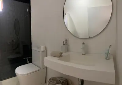 Un baño de M-2 Apartamento Gran Via 2 hab