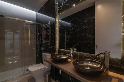 Un baño de Centro VI calle de la Paz 4BR 4BH
