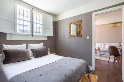 Cama o camas de una habitación en Apartamento con terraza junto a Sol