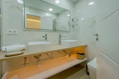 Un baño de SUARA Apartamentos 3