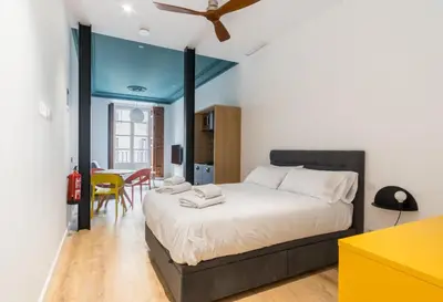 Cama o camas de una habitación en Modern Bright- Studio -Chueca