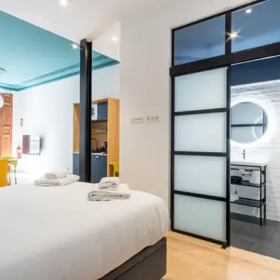 Modern Bright- Studio -Chueca