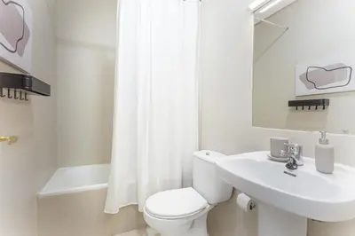 Un baño de Apartamento Santa Ana Place en Madrid